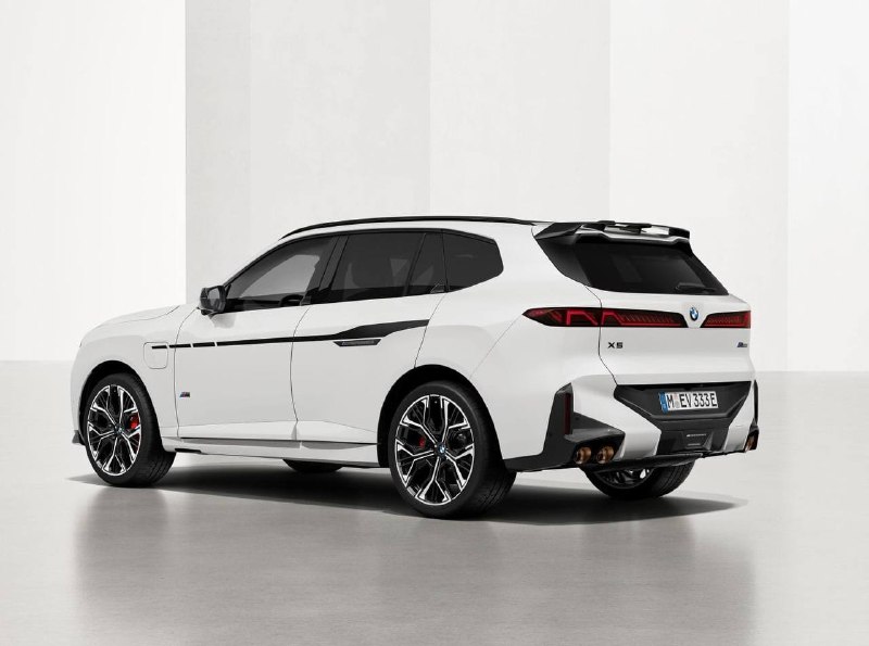 BMW представила M Performance-обвес для нового X5 и iX5 BMW представила M Performance-обвес для нового X5 и iX5