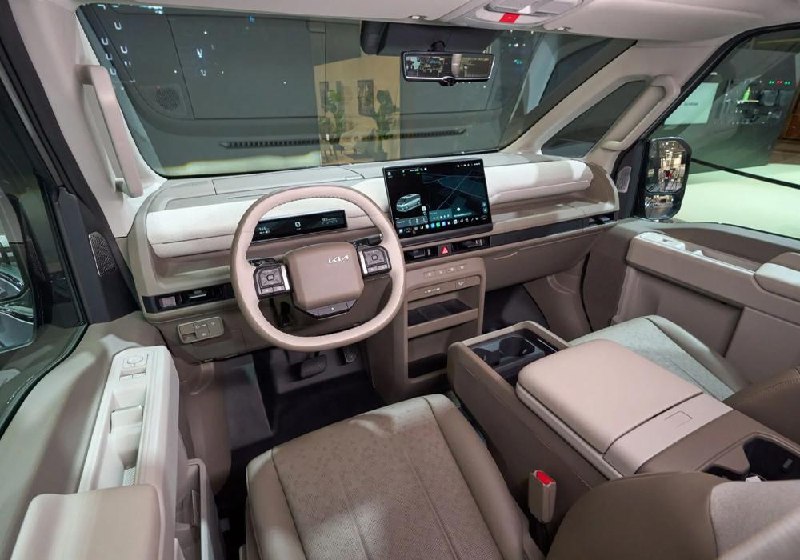 Kia PV7: электрический вэн с запасом хода до 460 км