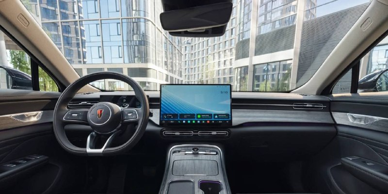 Hongqi H5: обновлённый седан вышел на российский рынок Hongqi H5: обновлённый седан вышел на российский рынок