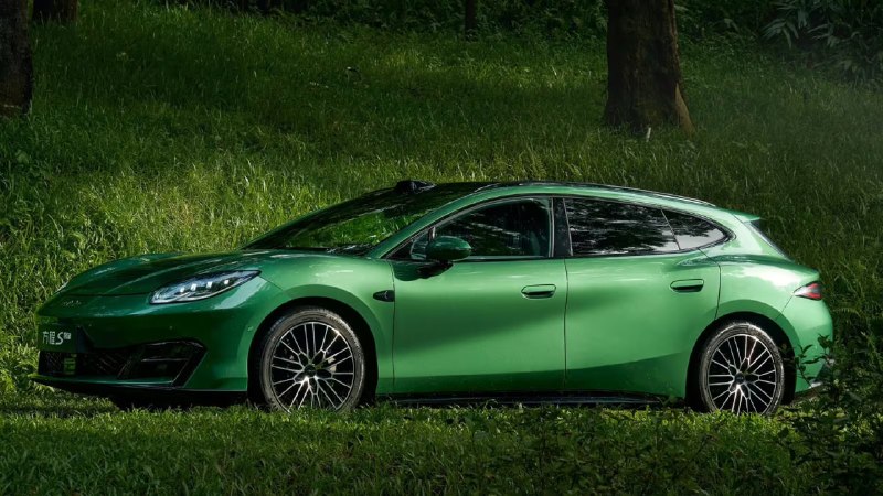 BYD представила электрическое купе Formula S: 657 сил, запас хода 900 км и цена от 2,3 млн рублей