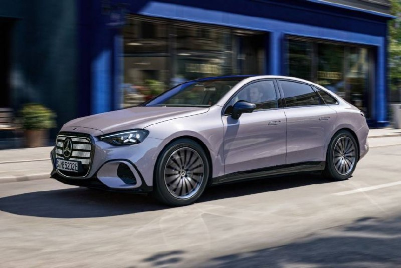 Mercedes-Benz представил упрощённый электрический C-класса Mercedes-Benz представил упрощённый электрический C-класса