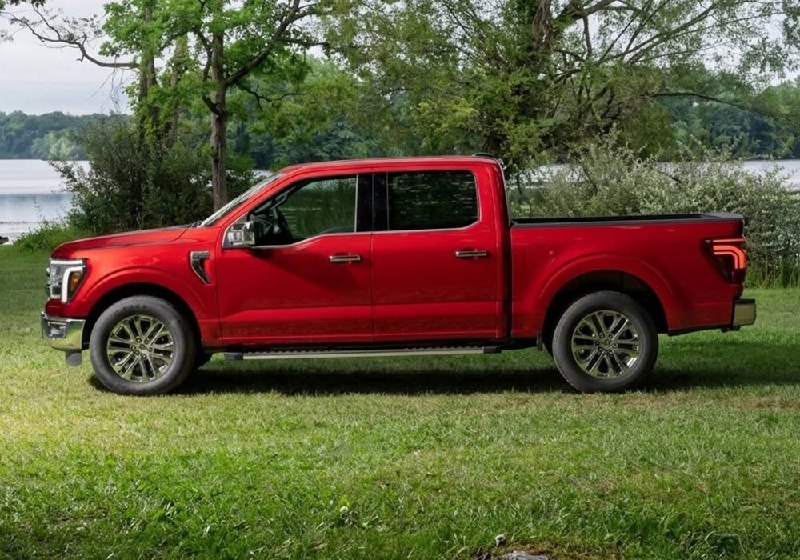 Ford обновил F-150: новый базовый мотор и версия Carhartt Ford обновил F-150: новый базовый мотор и версия Carhartt