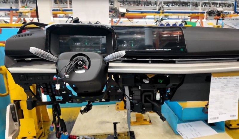 АВТОВАЗ рассказал о производстве передней панели для LADA Azimut АВТОВАЗ рассказал о производстве передней панели для LADA Azimut