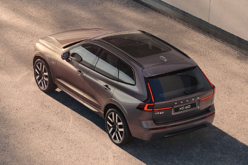 Volvo XC60: второй рестайлинг и новые гибриды с запасом хода 200 км Volvo XC60: второй рестайлинг и новые гибриды с запасом хода 200 км