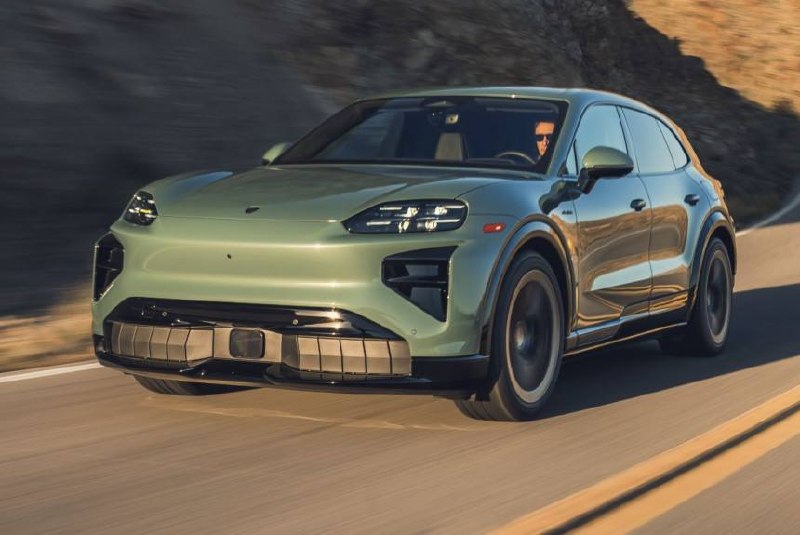 Porsche Cayenne получил индукционную зарядку и 105 цветов кузова Porsche Cayenne получил индукционную зарядку и 105 цветов кузова
