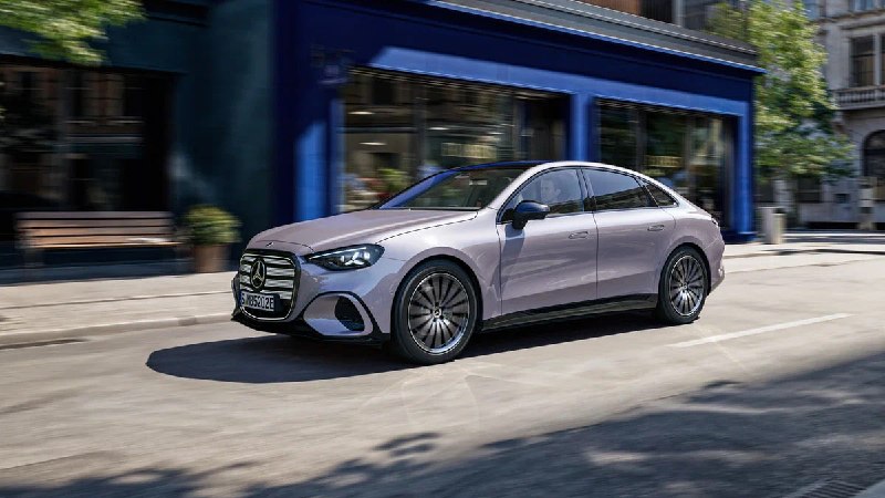Mercedes-Benz представил более доступную версию электрического C-класса
