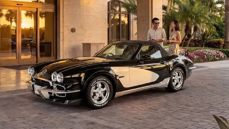 Mitsuoka LA1 — ретро-родстер на базе Mazda MX-5 в стиле Corvette C1