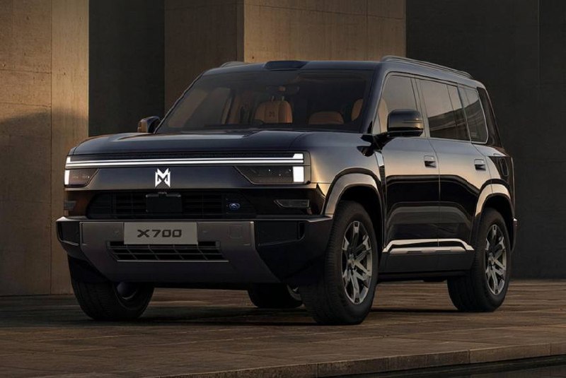 Раскрыт салон безрамного гибрида M-Hero X700