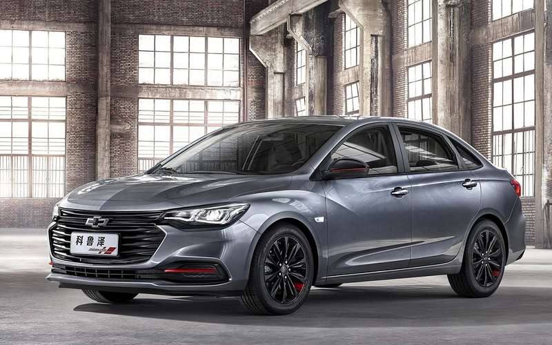 Chevrolet Monza появился в России дешевле Лады Chevrolet Monza появился в России дешевле Лады