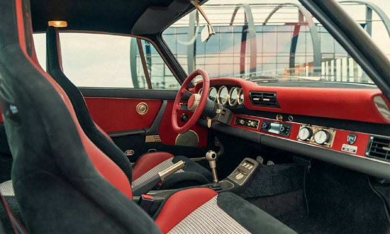 TechArt представил рестомод Porsche 911 964 мощностью 375 л.с. TechArt представил рестомод Porsche 911 964 мощностью 375 л.с.