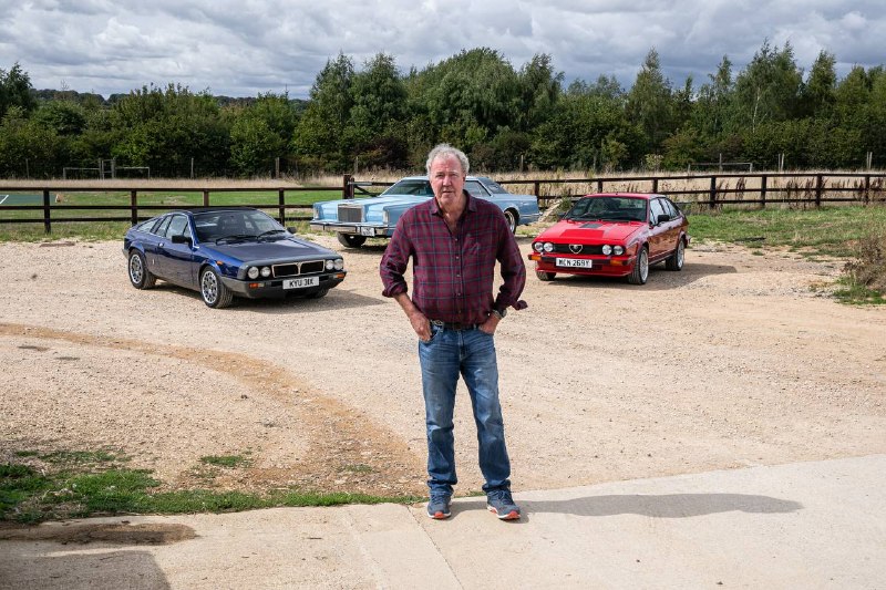 Джереми Кларксон выставил на аукцион автомобили из The Grand Tour Джереми Кларксон выставил на аукцион автомобили из The Grand Tour