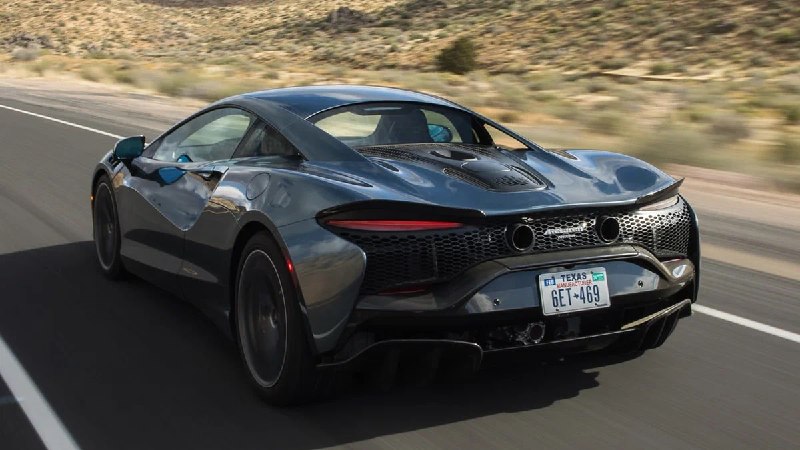 McLaren снимет с производства супергибрид Artura: его заменит 800-сильный P34 McLaren снимет с производства супергибрид Artura: его заменит 800-сильный P34