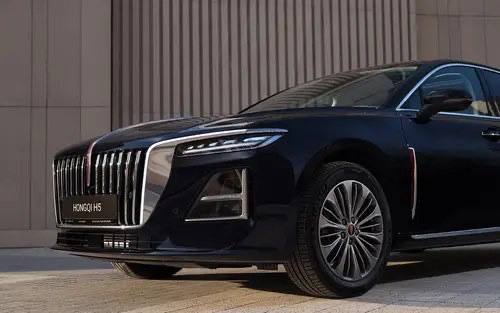 Обновлённый Hongqi H5: старт продаж в России и новая цена Обновлённый Hongqi H5: старт продаж в России и новая цена