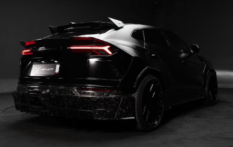 Lamborghini Urus превратили в «Бэтмобиль»: Venuum Furioso Lamborghini Urus превратили в «Бэтмобиль»: Venuum Furioso