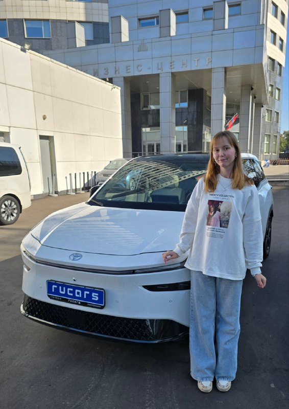 Toyota bZ3X вошел в тройку самых продаваемых электромобилей в России