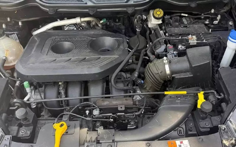 Шестиколёсный Ford EcoSport: необычный кроссовер продают на аукционе Шестиколёсный Ford EcoSport: необычный кроссовер продают на аукционе
