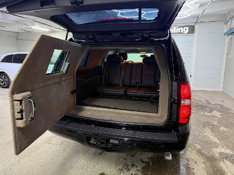 Бронированный сейф на колёсах: Chevrolet Suburban 2007 года за 5,9 млн рублей Бронированный сейф на колёсах: Chevrolet Suburban 2007 года за 5,9 млн рублей