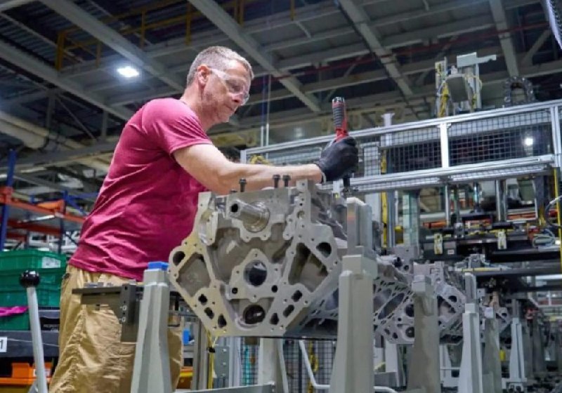 General Motors представила новое поколение small-block V8: от 5,7 до 6,7 литра General Motors представила новое поколение small-block V8: от 5,7 до 6,7 литра