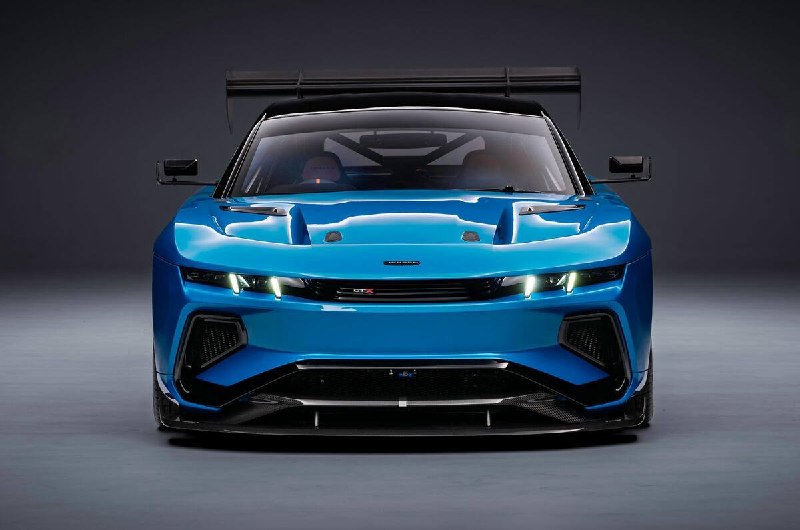 Jensen возрождает Interceptor: представлен трековый суперкар GTX с 900-сильным V8 Jensen возрождает Interceptor: представлен трековый суперкар GTX с 900-сильным V8