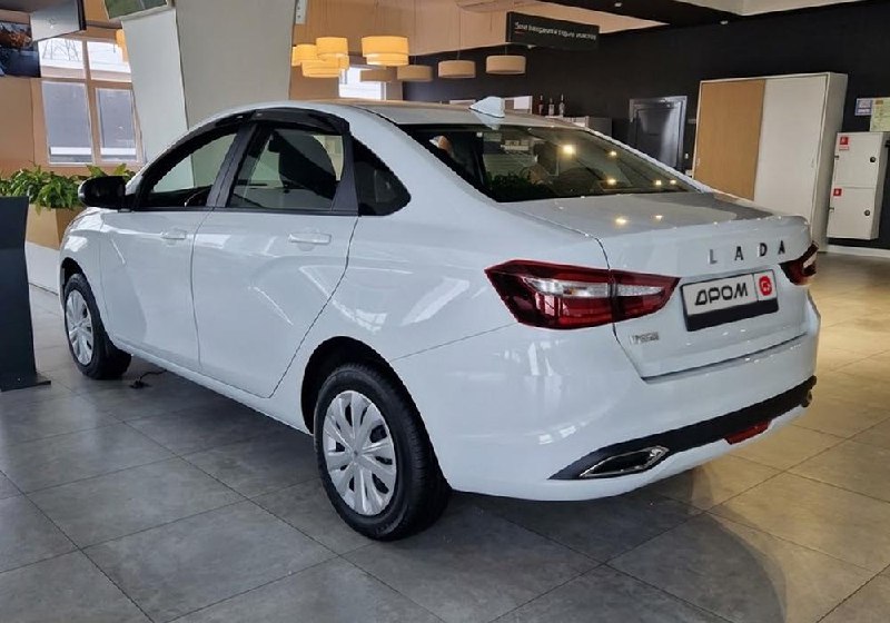 Житель Орла отсудил 2,3 млн рублей за неисправную Lada Vesta Житель Орла отсудил 2,3 млн рублей за неисправную Lada Vesta