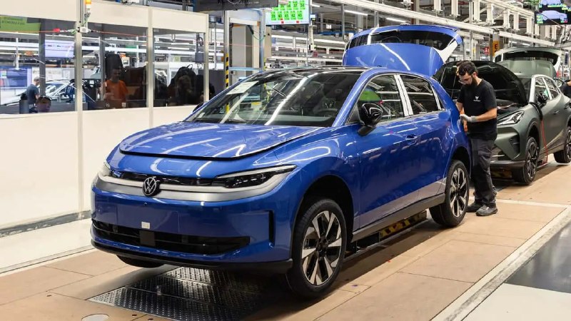 Спрос на электромобили Volkswagen в Германии обогнал модели с ДВС Спрос на электромобили Volkswagen в Германии обогнал модели с ДВС