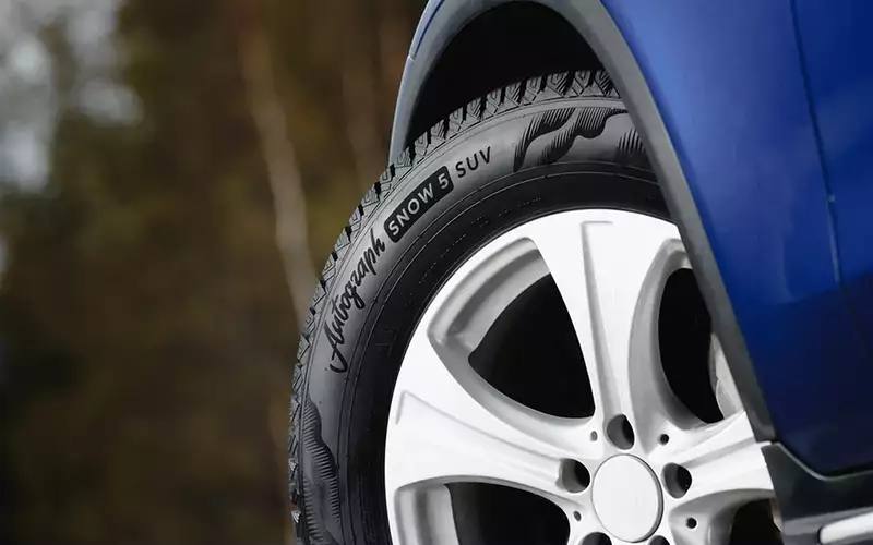 Компания Ikon Tyres выпустила 200-миллионную шину во Всеволожске Компания Ikon Tyres выпустила 200-миллионную шину во Всеволожске