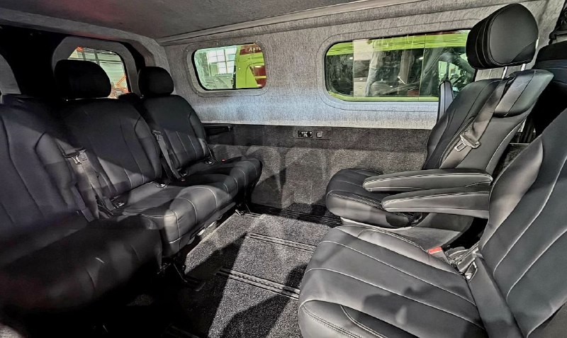 АВТОВАЗ представил бронированный минивэн SKM M9 на «Комтрансе» АВТОВАЗ представил бронированный минивэн SKM M9 на «Комтрансе»