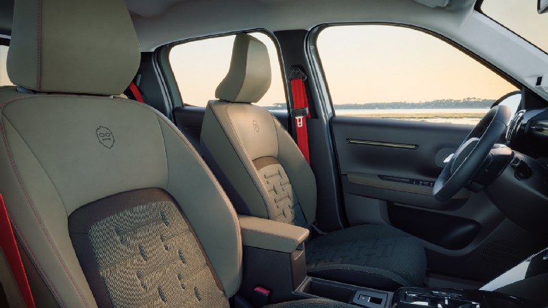 Citroën представила внедорожные версии Outdoor для C3 и C3 Aircross Citroën представила внедорожные версии Outdoor для C3 и C3 Aircross