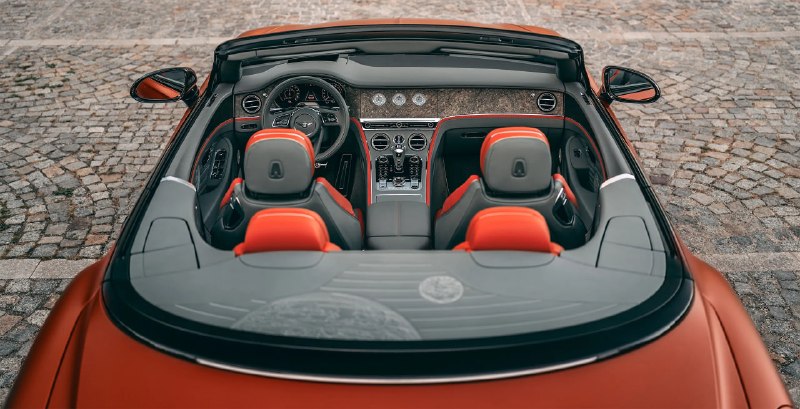 Bentley выпустила космическую коллекцию Continental в честь Коперника Bentley выпустила космическую коллекцию Continental в честь Коперника