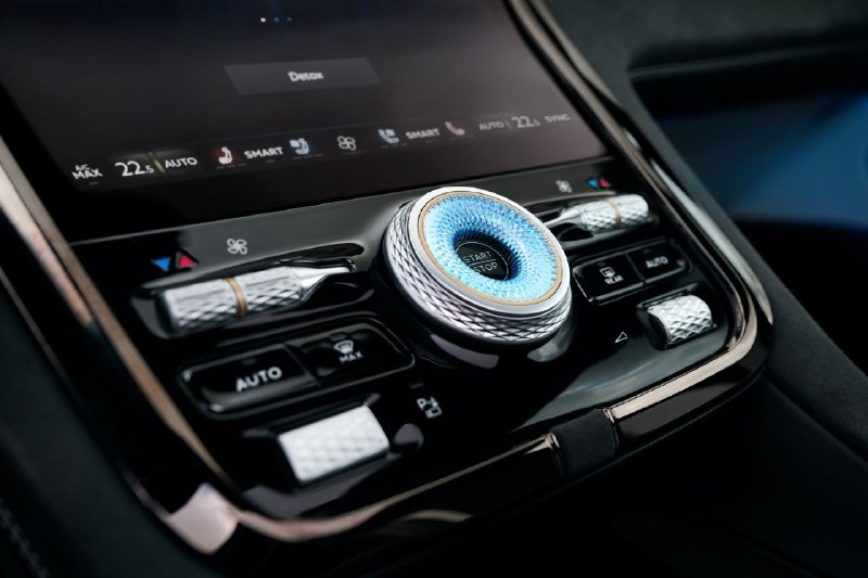 Bentley представила первый электрический кроссовер Torcal Bentley представила первый электрический кроссовер Torcal