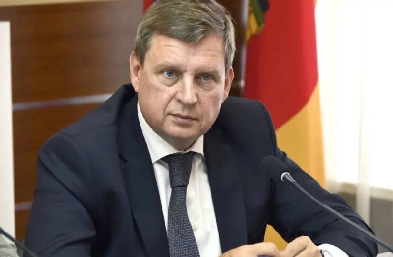 Сенатор предложил брать подоходный налог с курьеров и таксистов
