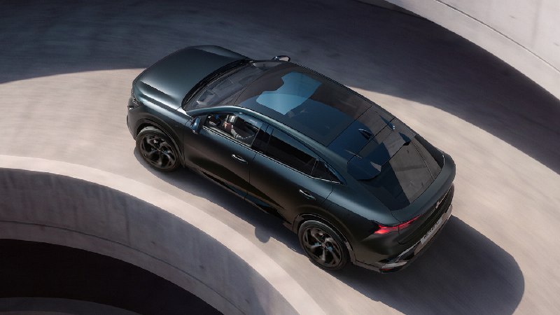 Renault Rafale Hypnotic: лимитированная версия за €63 550 Renault Rafale Hypnotic: лимитированная версия за €63 550