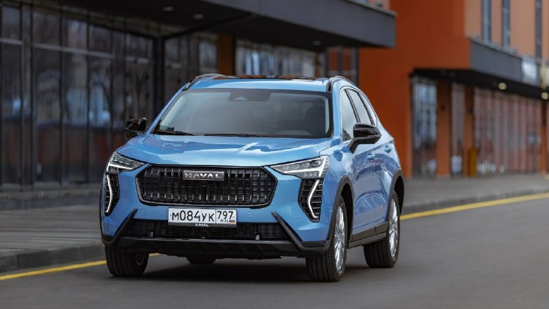 Названы условия успеха нового кроссовера LADA Azimut