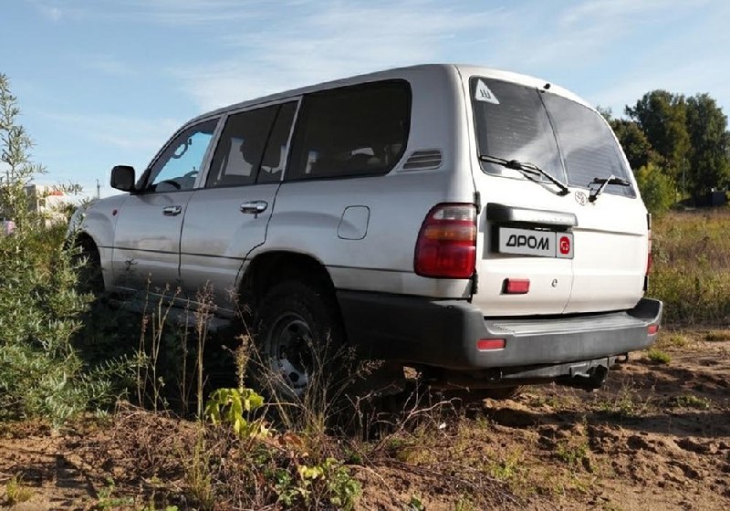 Toyota Land Cruiser 105 с пробегом более 1 000 000 км: честный отзыв владельца Toyota Land Cruiser 105 с пробегом более 1 000 000 км: честный отзыв владельца