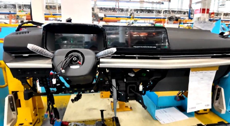 АвтоВАЗ начал серийный выпуск Lada Azimut в Тольятти АвтоВАЗ начал серийный выпуск Lada Azimut в Тольятти
