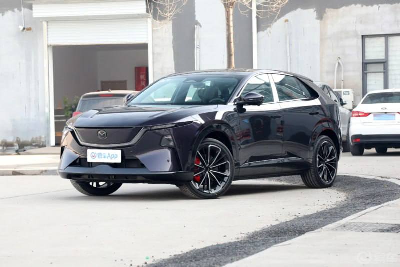 Mazda CX-6e в Китае: кроссовер с лидаром и автопилотом по цене топовой Весты Mazda CX-6e в Китае: кроссовер с лидаром и автопилотом по цене топовой Весты