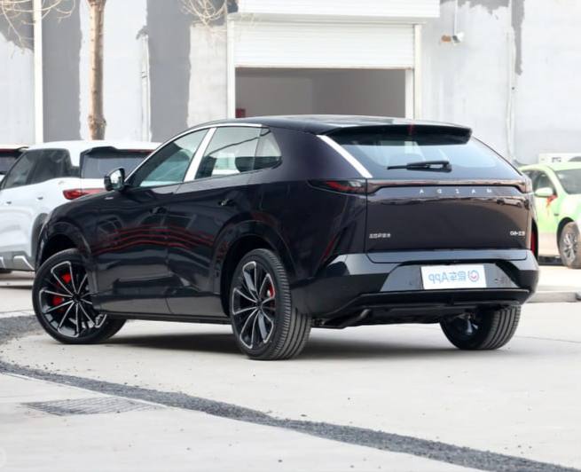 Mazda CX-6e в Китае: кроссовер с лидаром и автопилотом по цене топовой Весты Mazda CX-6e в Китае: кроссовер с лидаром и автопилотом по цене топовой Весты