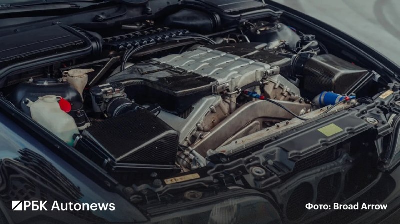 Единственный BMW M5 с двигателем Volkswagen W10 выставлен на аукцион Broad Arrow Единственный BMW M5 с двигателем Volkswagen W10 выставлен на аукцион Broad Arrow