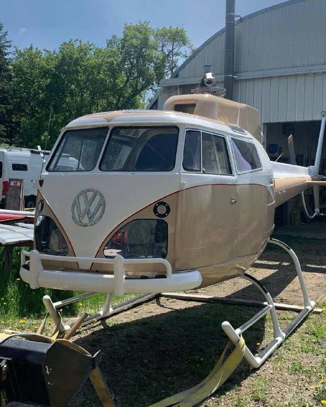 Канадец построил Frankencopter 4 из Volkswagen T1 и вертолёта Airbus H125 Канадец построил Frankencopter 4 из Volkswagen T1 и вертолёта Airbus H125