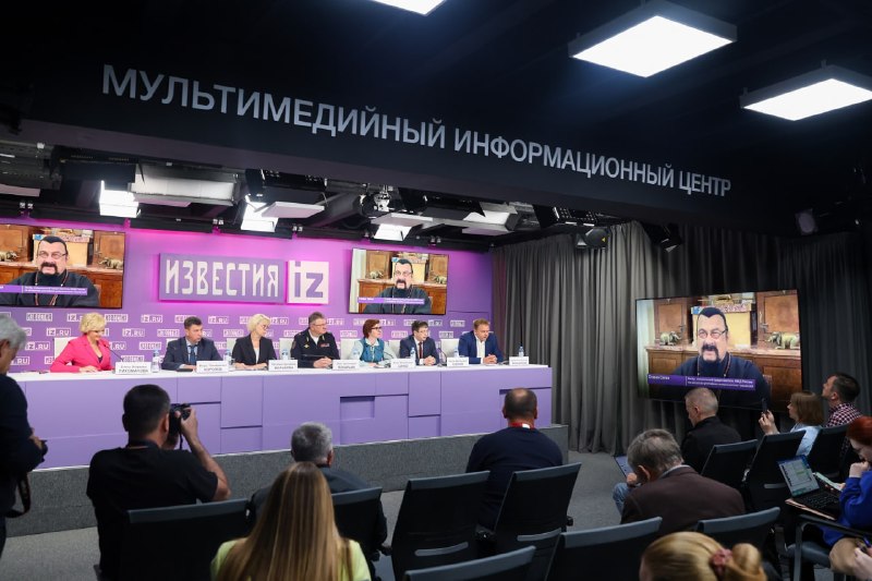 В 40 регионах России стартовала кампания по безопасности на перекрёстках В 40 регионах России стартовала кампания по безопасности на перекрёстках