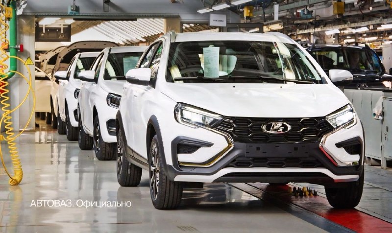 Автопром России в августе увеличил выпуск легковушек почти на 70% Автопром России в августе увеличил выпуск легковушек почти на 70%