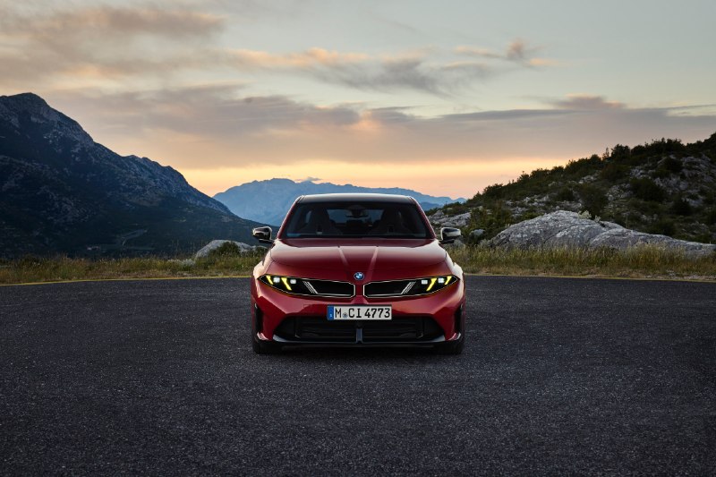 BMW представила новую 3-Series в стиле Neue Klasse BMW представила новую 3-Series в стиле Neue Klasse