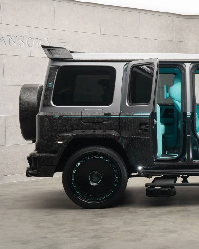 Mansory создала 820-сильный G-Class Grand Entrée с бирюзовым салоном Mansory создала 820-сильный G-Class Grand Entrée с бирюзовым салоном