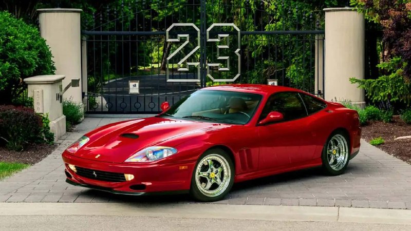 Ferrari Майкла Джордана продали за рекордные $2,7 млн