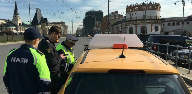 В Москве зазывал такси у вокзалов и аэропортов будут штрафовать и арестовывать В Москве зазывал такси у вокзалов и аэропортов будут штрафовать и арестовывать