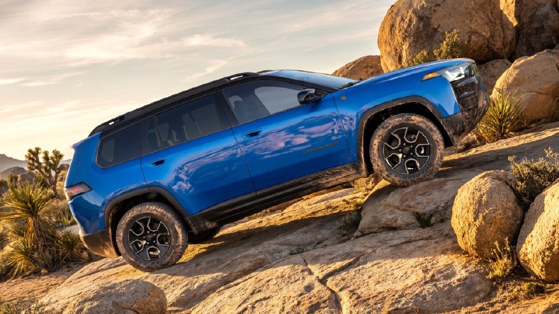 Jeep Cherokee Trailhawk: внедорожная версия с гибридом Jeep Cherokee Trailhawk: внедорожная версия с гибридом