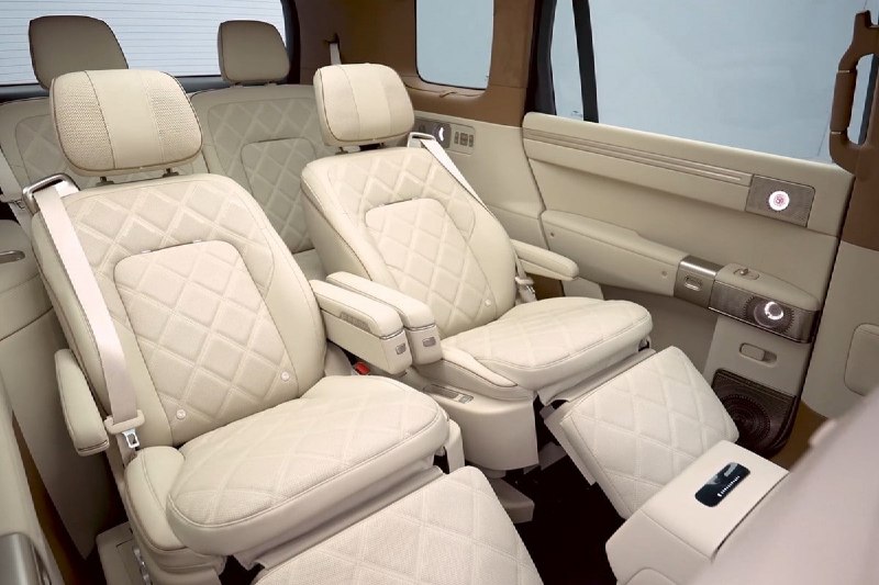 BYD готовит к продаже флагманский кроссовер FangChengBao Tai 9