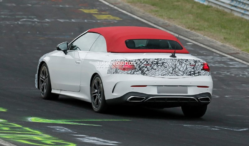 Обновлённый Mercedes CLE Cabriolet заметили на Нюрбургринге