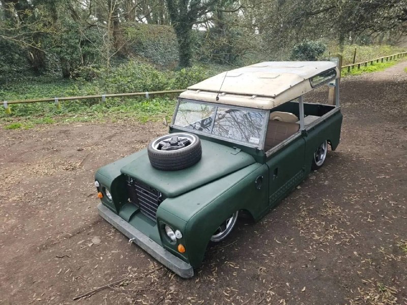 Самый низкий Land Rover в мире: кастом на базе Volkswagen Beetle Самый низкий Land Rover в мире: кастом на базе Volkswagen Beetle