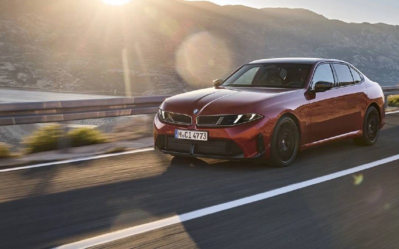 BMW 3-Series официально повезут в Россию: базовая 318 и цены от ₽7 млн BMW 3-Series официально повезут в Россию: базовая 318 и цены от ₽7 млн